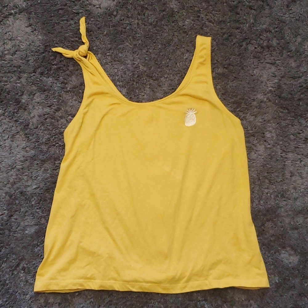 Roxy button back detail tank